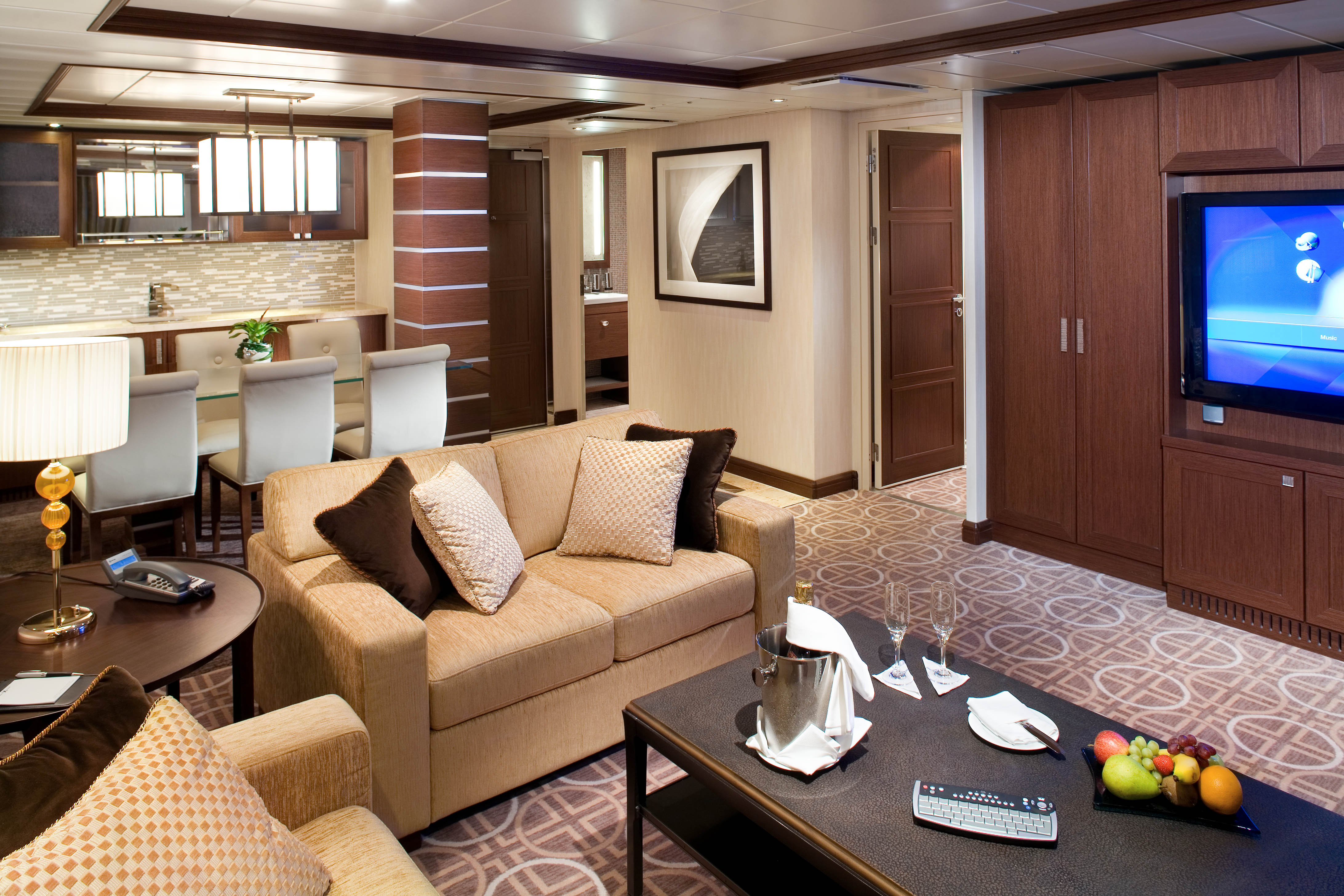 MyCruise Celebrity-Cruises Reflection Kahytter Suite RS1